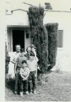 Dad_Bob_Mom_Me_Rich_Paul_at_Hazard_St_house_1948.jpg